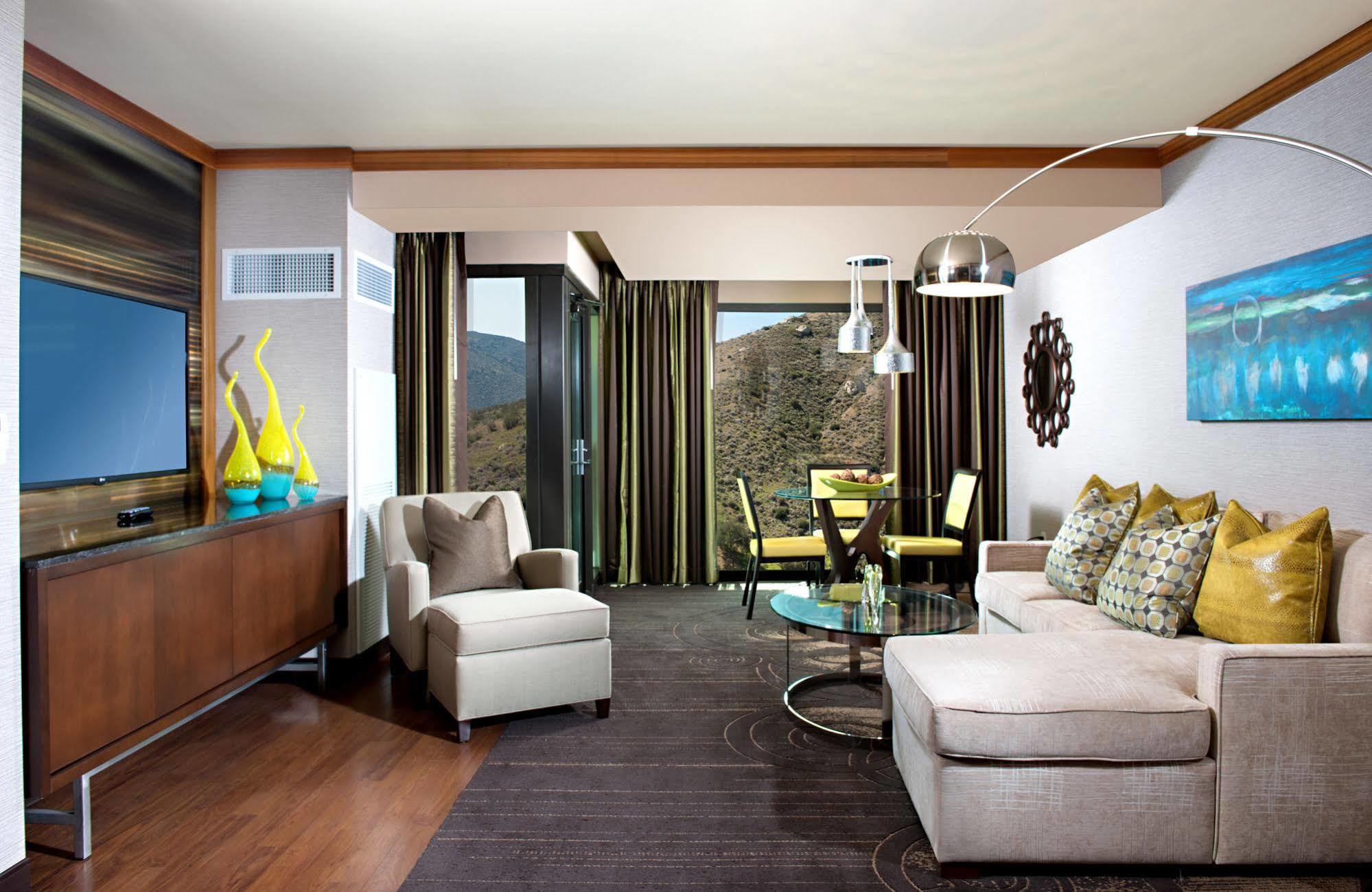 ฮาร์ราส์ รีสอร์ต เซาเทิร์น แคลิฟอร์เนีย Hotel Valley Center ภายนอก รูปภาพ