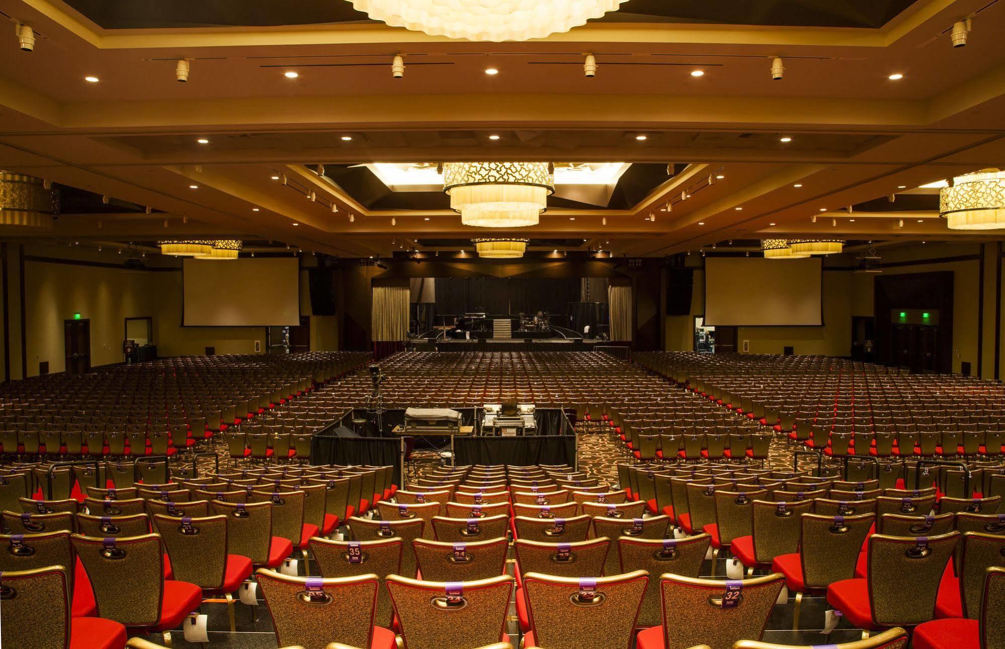 ฮาร์ราส์ รีสอร์ต เซาเทิร์น แคลิฟอร์เนีย Hotel Valley Center ภายนอก รูปภาพ